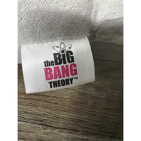 Big Bang Theory Soft Kitty Gray Stuffed Animal Plush - Picture 3 of 5